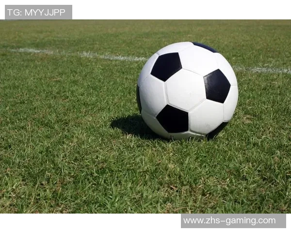 足球的形状究竟是圆形吗探讨足球设计与运动性能的关系 足球的形状究竟是圆形吗探讨足球设计与运动性能的关系